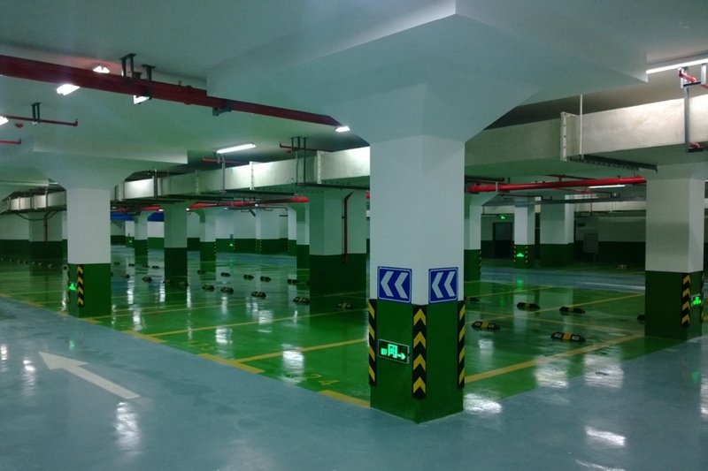 愛(ài)車保養(yǎng)，車庫(kù)防潮很重要